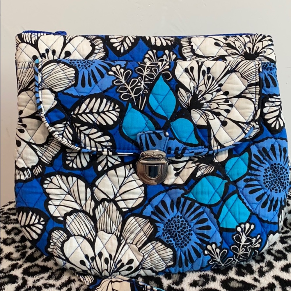 Vera Bradley Crossbody.